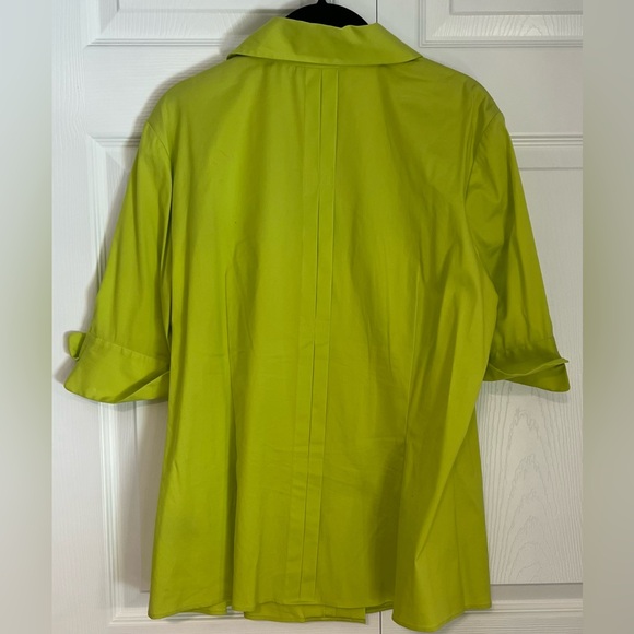 Women's Lafayette 148 New York Lime Green Button Down Blouse - Picture 4 of 4